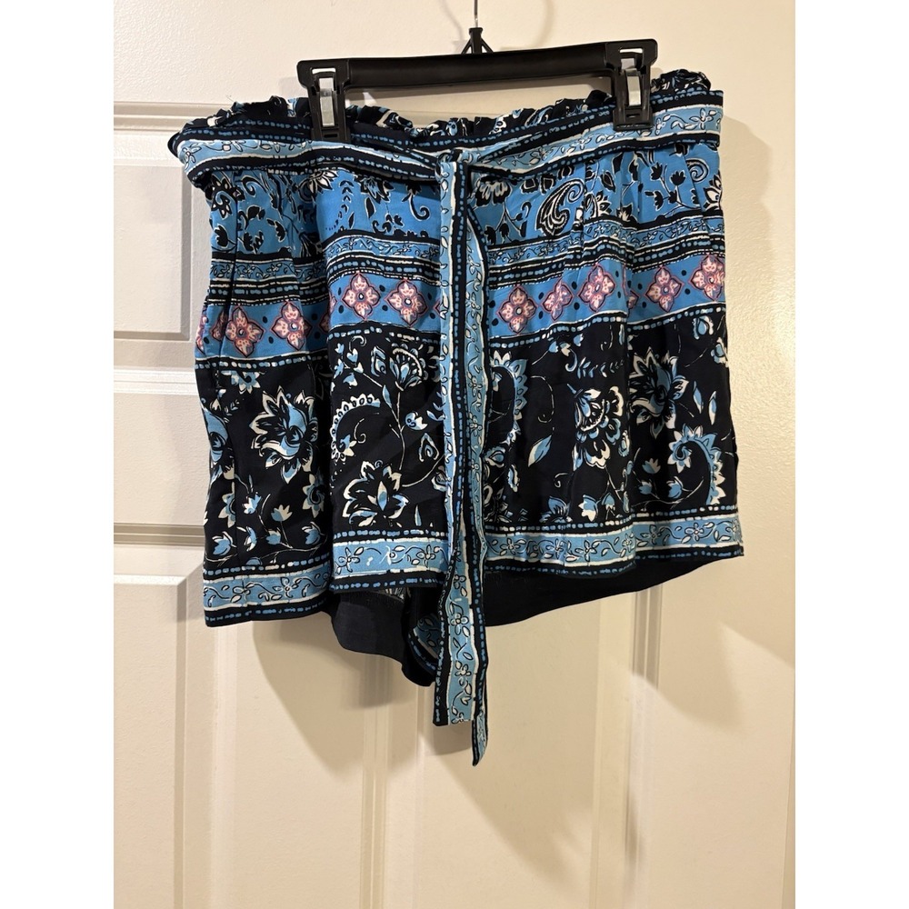 Ann Taylor Loft Blue Paisley Floral Paper Bag Shorts,‎ XS, Run Big